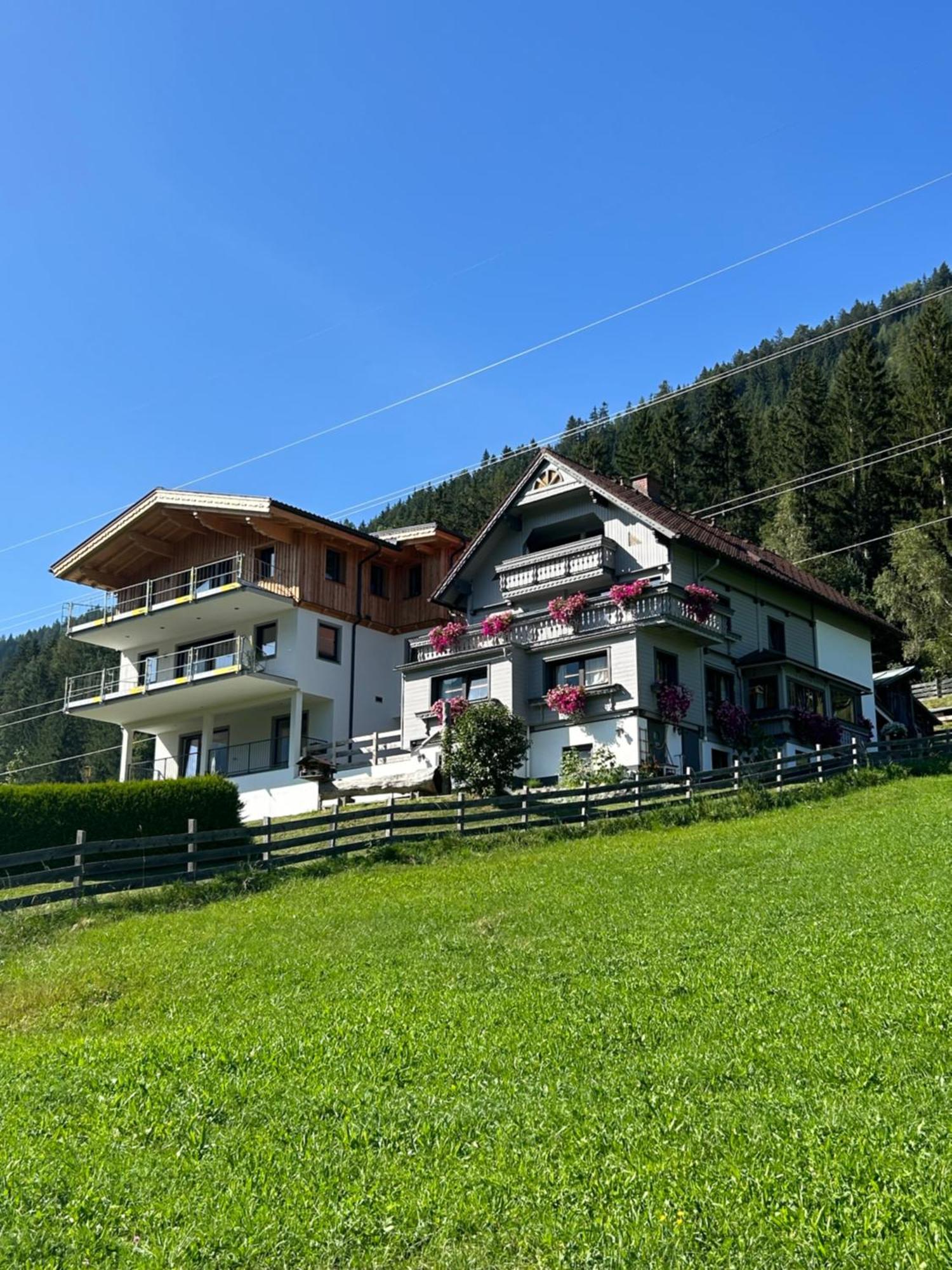 Fischbacher Apartment *